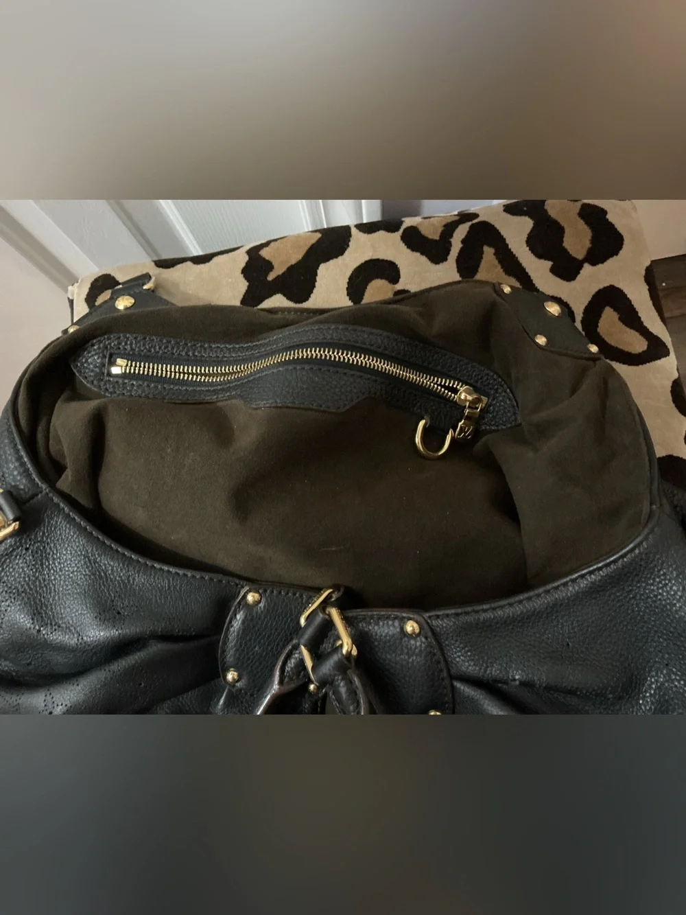 Authentic Louis Vuitton Mahina Hobo Bag